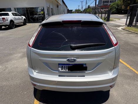 Ford Focus 2.0 16V/ 2.0 16V Flex 5p