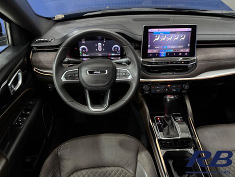 Jeep Commander Overland T270 1.3 TB Flex Aut.