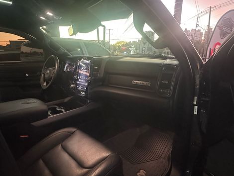 RAM 1500 REBEL 5.7 HEMI CD V8 4x4 Aut.