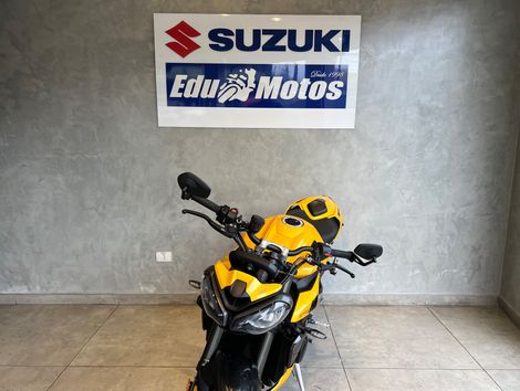 TRIUMPH STREET TRIPLE 765 RS