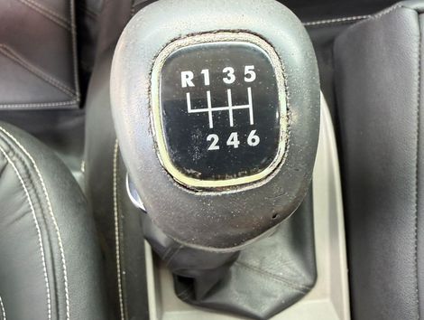 VOLKSWAGEN 24-250 E Constellation 3-Eixos 2p (diese