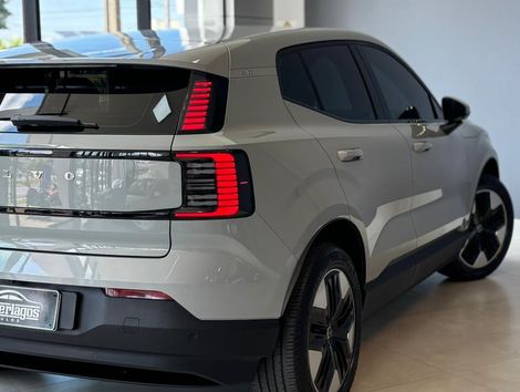 Volvo EX30 E60 Core (Elétrico)