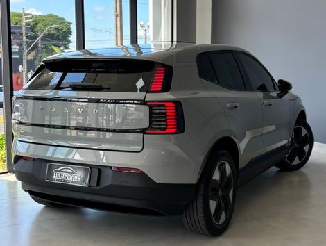 Volvo EX30 E60 Core (Elétrico)