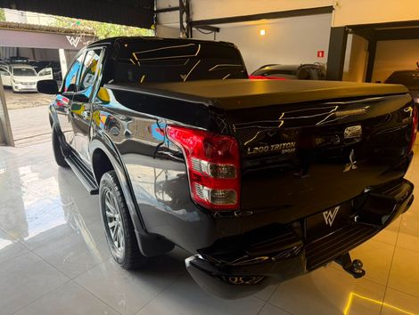 Mitsubishi L200 Triton Sport HPE-S 2.4 CD Dies. Aut
