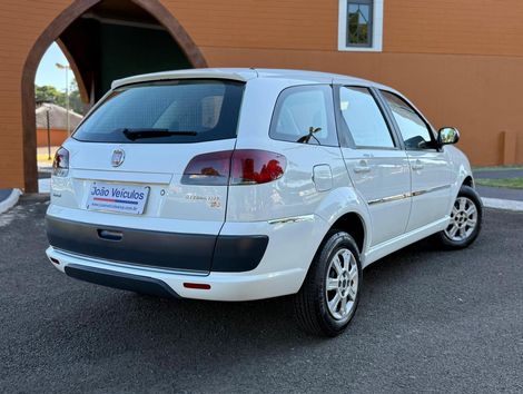 Fiat Palio Week. ATTRACTIVE 1.4 Fire Flex 8V