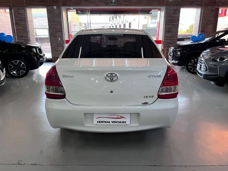 Toyota ETIOS XS Sedan1.5 Flex 16V 4p Mec.