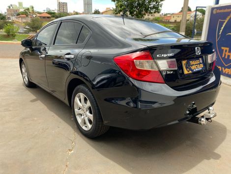 Honda Civic Sedan EXS 1.8/1.8 Flex 16V Aut. 4p