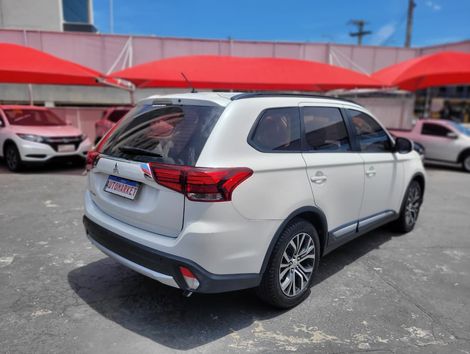 Mitsubishi OUTLANDER 2.0 16V 160cv Aut.