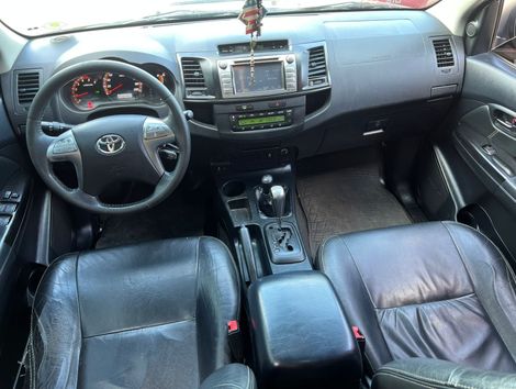 Toyota Hilux CD SRV D4-D 4x4 3.0 TDI Diesel Aut