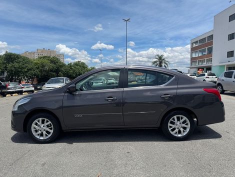Nissan VERSA SL 1.6 16V Flex Fuel 4p Mec.