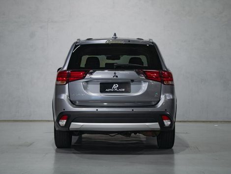 Mitsubishi OUTLANDER COMFORT 2.0 16V Aut.