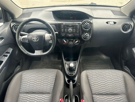 Toyota ETIOS XLS Sedan 1.5 Flex 16V 4p Mec.