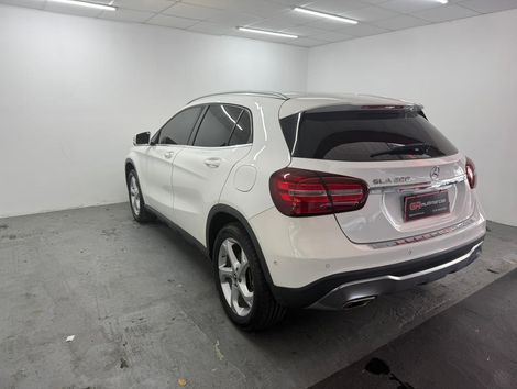 Mercedes GLA 200 Advance 1.6/1.6 TB 16V Flex Aut.