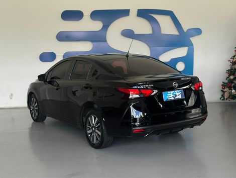 Nissan VERSA Advance 1.6 16V Flex Aut.