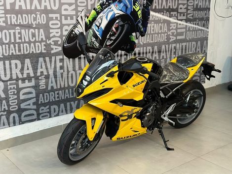 SUZUKI GSX-8R
