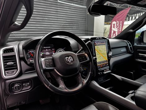 RAM 2500 LARAM. 6.7 NIGHT ED. TB CD 4x4 Die.