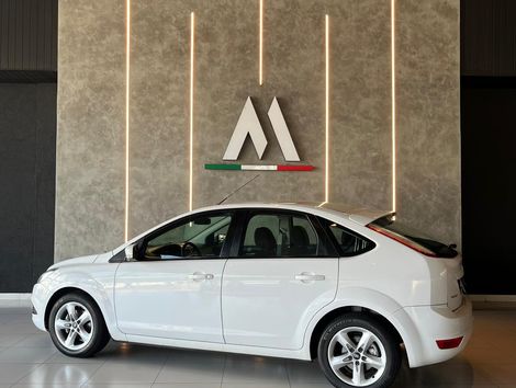 Ford Focus 1.6 S/SE/SE Plus Flex 8V/16V  5p