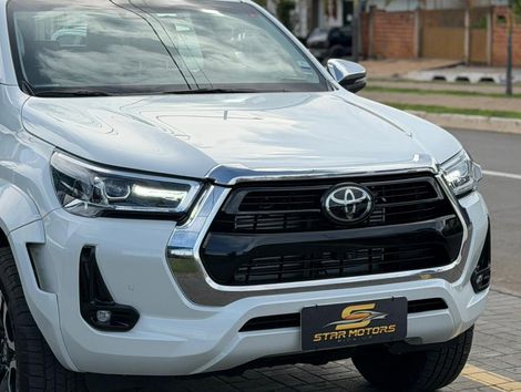 Toyota Hilux CD SRX Plus 4x4 2.8 TDI Die. Aut.