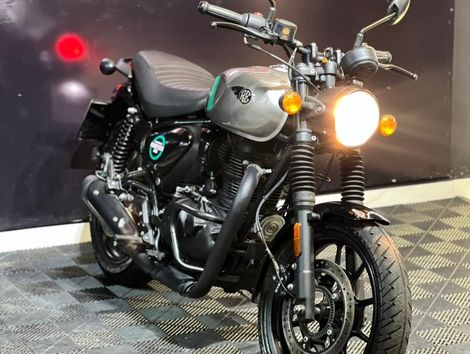 Royal Enfield Hunter 350 Dapper