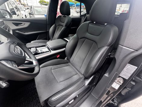 Audi Q8 Perf.Black 3.0 TFSI Quat. S-tr/(Híb.)