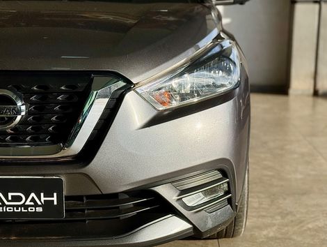 Nissan KICKS SL 1.6 16V FlexStar 5p Aut.