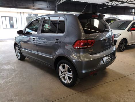 VolksWagen Fox Highline1.6 Flex 16V 5p