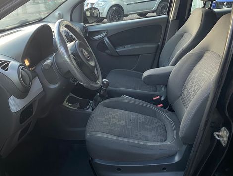 Fiat Palio Week. ATTRACTIVE 1.4 Fire Flex 8V