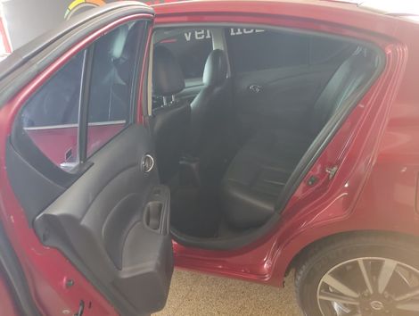 Nissan VERSA SL 1.6 16V FlexStart 4p Aut.