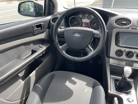 Ford Focus 2.0 16V/ 2.0 16V Flex 5p