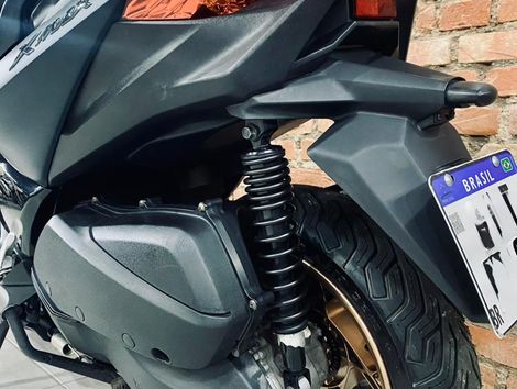 YAMAHA XMAX 250 ABS