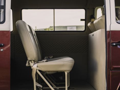 VolksWagen Kombi Escolar 1.6 MPi