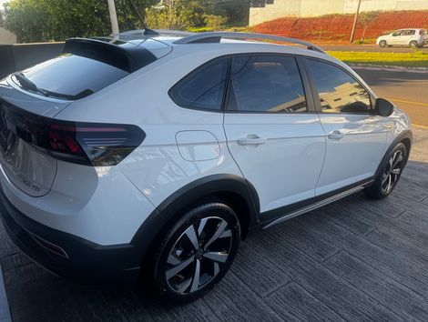 VolksWagen Nivus Highline 1.0 200 TSI Flex Aut.