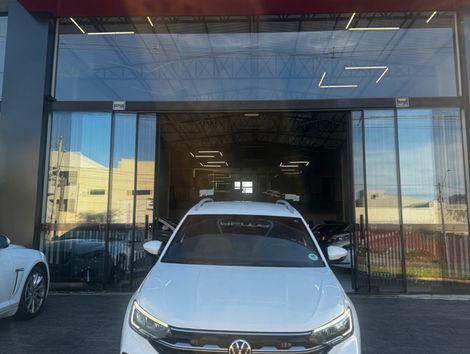 VolksWagen Nivus Highline 1.0 200 TSI Flex Aut.