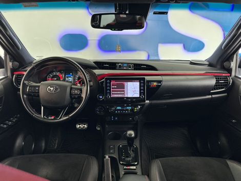 Toyota Hilux CD GR-S 4x4 2.8 TDI Dies. Aut.