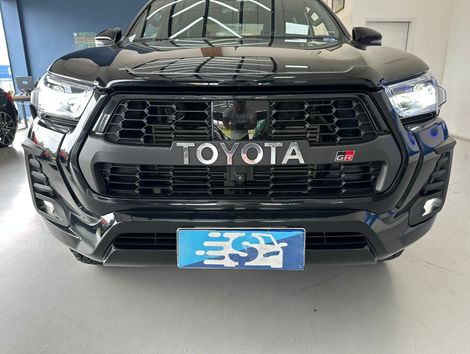 Toyota Hilux CD GR-S 4x4 2.8 TDI Dies. Aut.