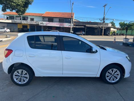 Renault SANDERO Expression Flex 1.6 16V 5p