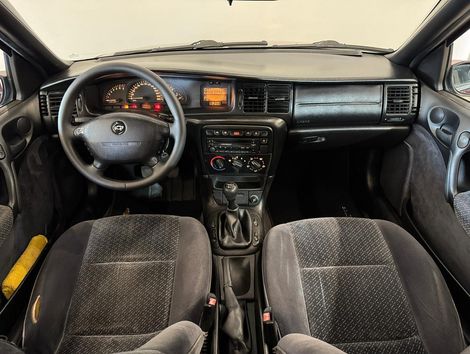 Chevrolet Vectra CD 2.2 16V / 2.0 16V Mec./Aut.