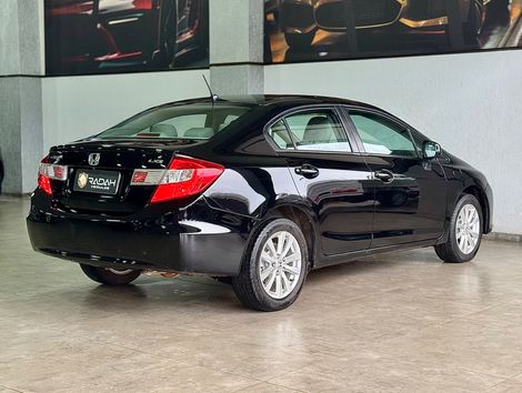 Honda Civic Sedan LXS 1.8/1.8 Flex 16V Aut. 4p