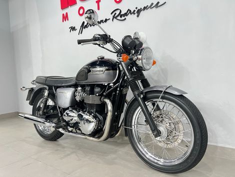 TRIUMPH BONNEVILLE T100 