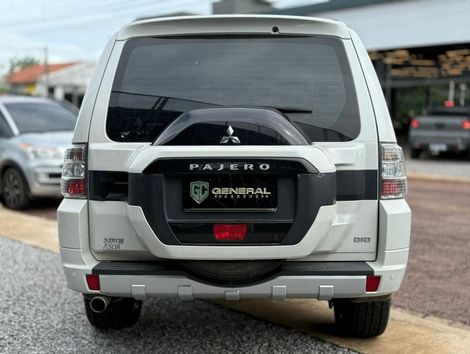 Mitsubishi Pajero HPE Full 3.2 4x4 T.I.Dies. 5p Aut