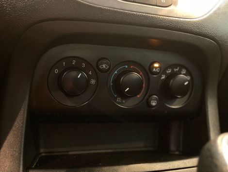 Ford Ka 1.0 SE/SE Plus TiVCT Flex 5p