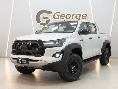 Toyota Hilux CD GR-S 4x4 2.8 TDI Dies. Aut.