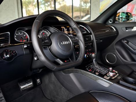 Audi RS4 4.2 Avant 32V FSI Quattro S-tronic