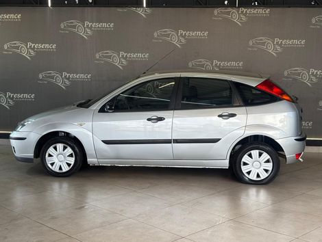Ford Focus 1.6 S/SE/SE Plus Flex 8V/16V  5p