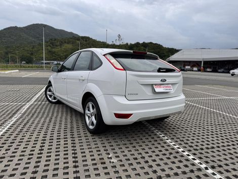 Ford Focus 1.6 S/SE/SE Plus Flex 8V/16V  5p