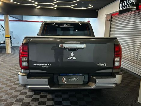 Mitsubishi Triton HPE-S 2.4 CD 4x4 TB Diesel Aut.