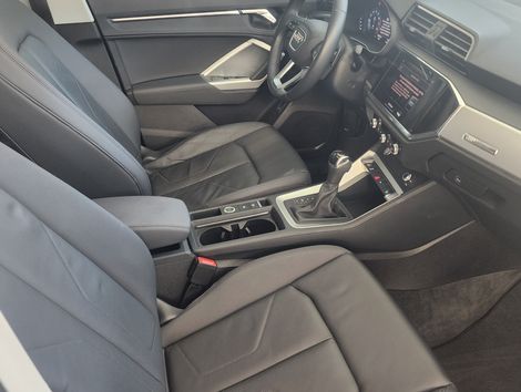 Audi Q3 P. Plus 1.4 TFSI Flex/P.Plus S-tronic