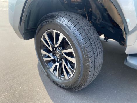 Toyota Hilux CD SRX 4x4 2.8 TDI 16V Diesel Aut.