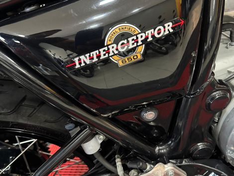 Royal Enfield Interceptor 650 Custom 