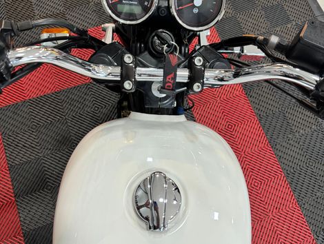 Royal Enfield Interceptor 650 Custom 